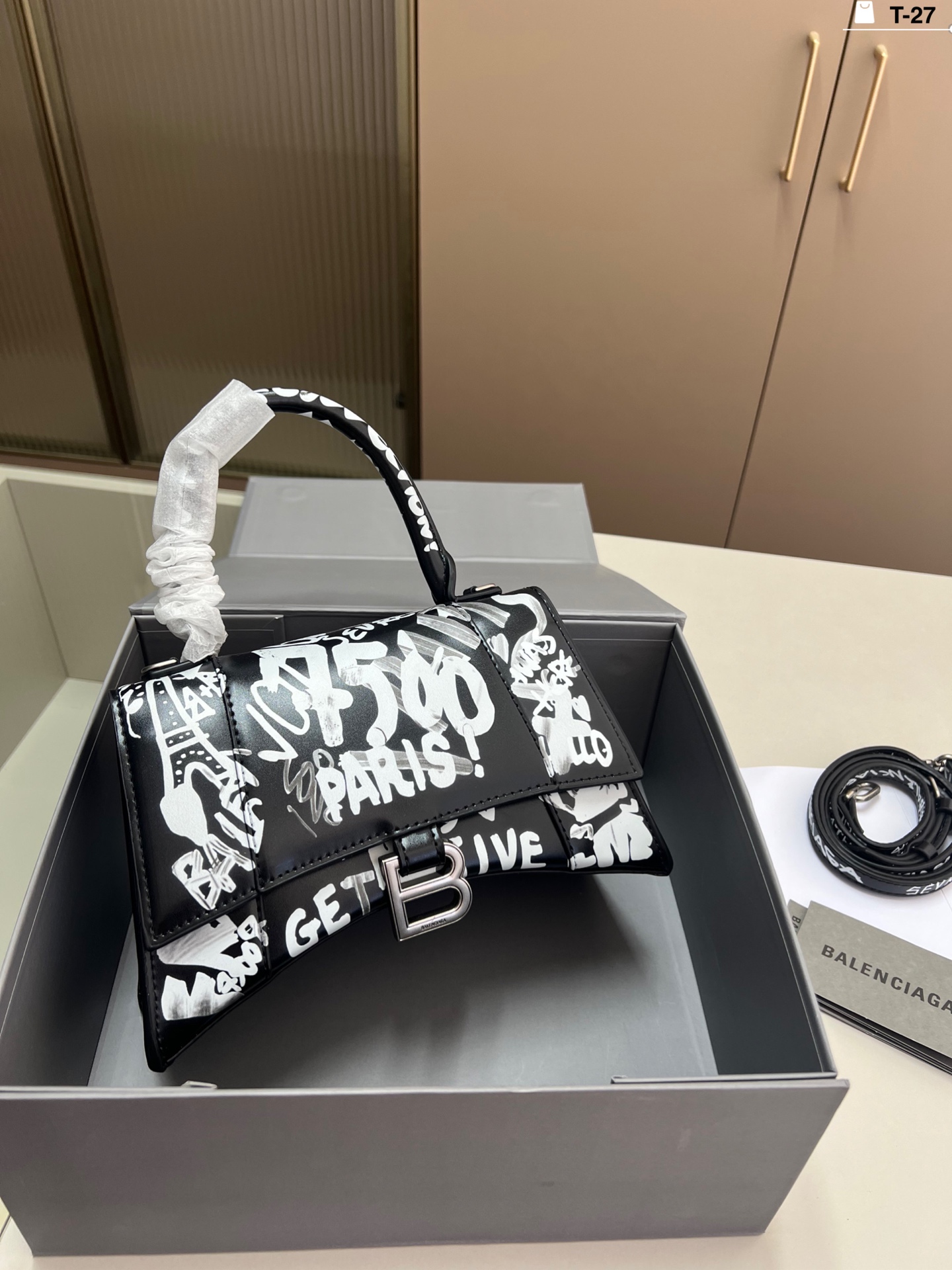 Balinese graffiti hourglass bag