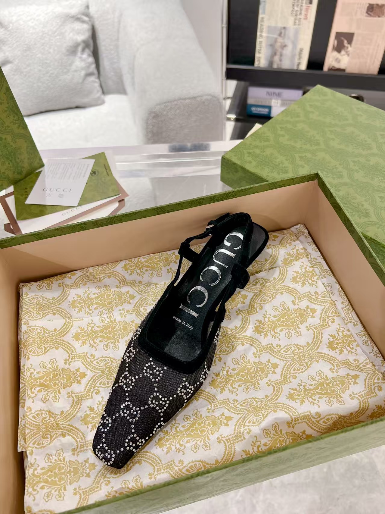 Gucci slippers sandals Stitched diamond mesh sandals