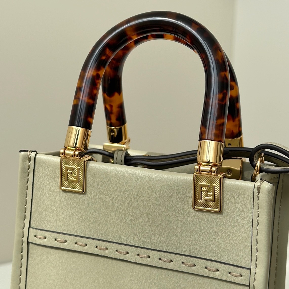 Fendi cowhide leather shoulder bag
