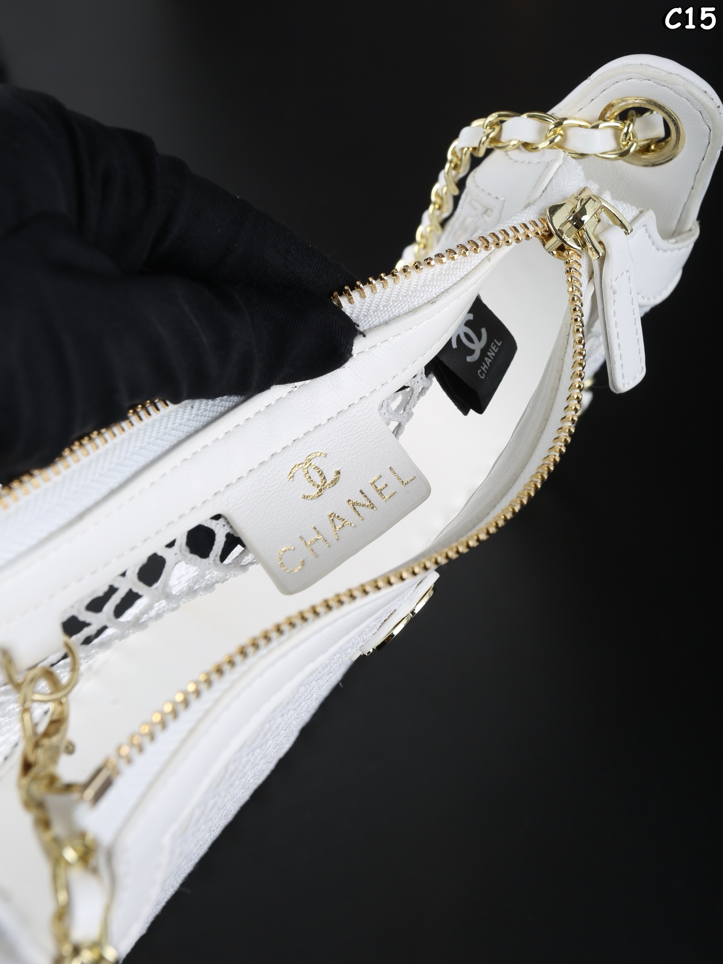 CHANEL 25S chain bag