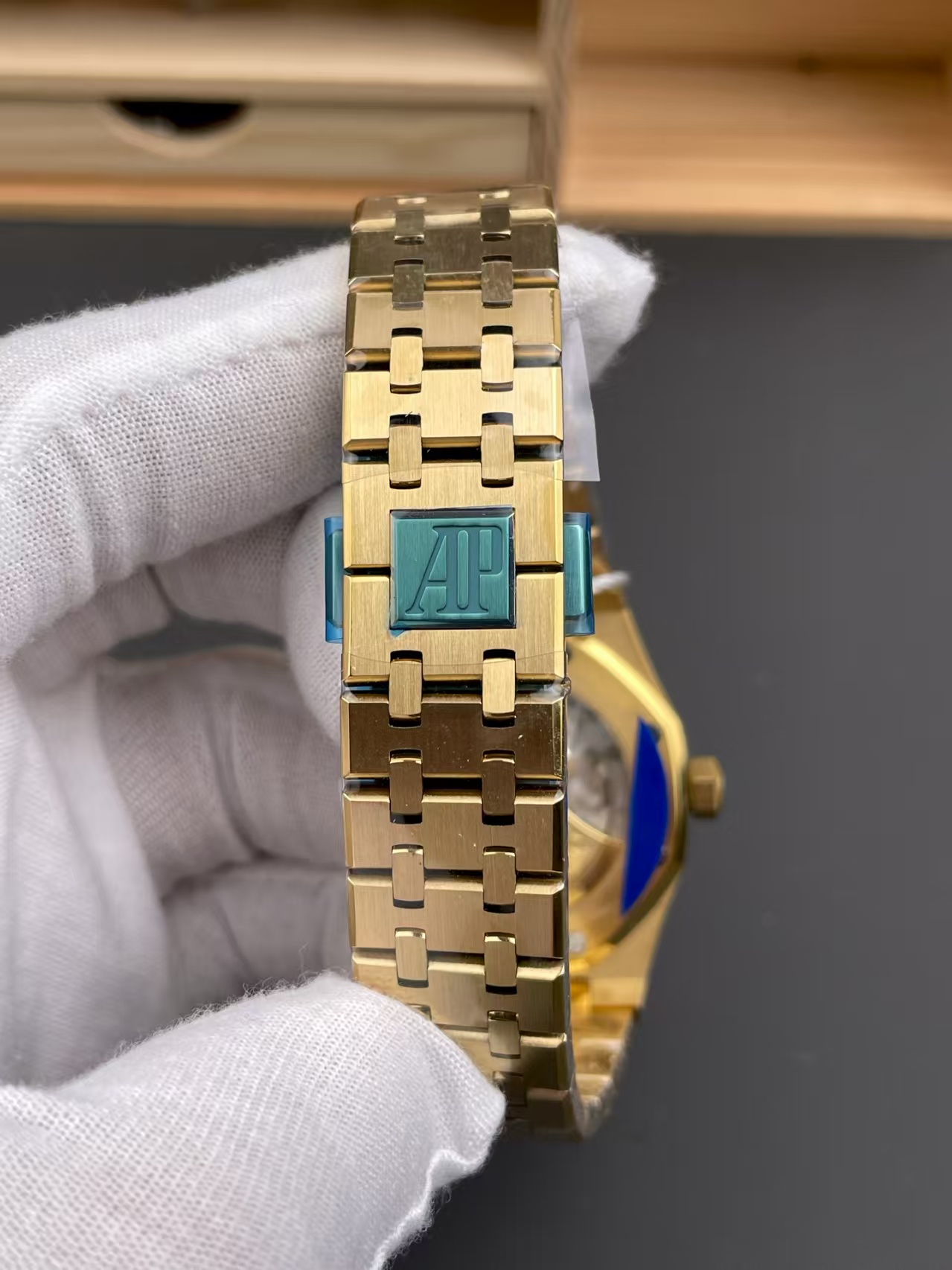 Audemars Piguet Royal Oak 15450BA - All gold white dial / 37mm / 3120 movement watch