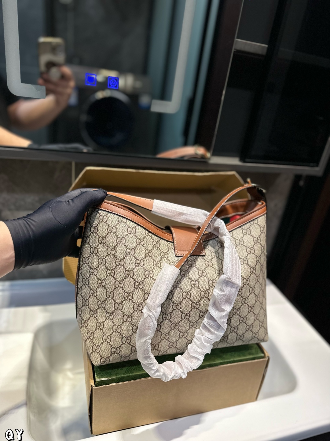 Gucci padlock classic handbag Simple and versatile