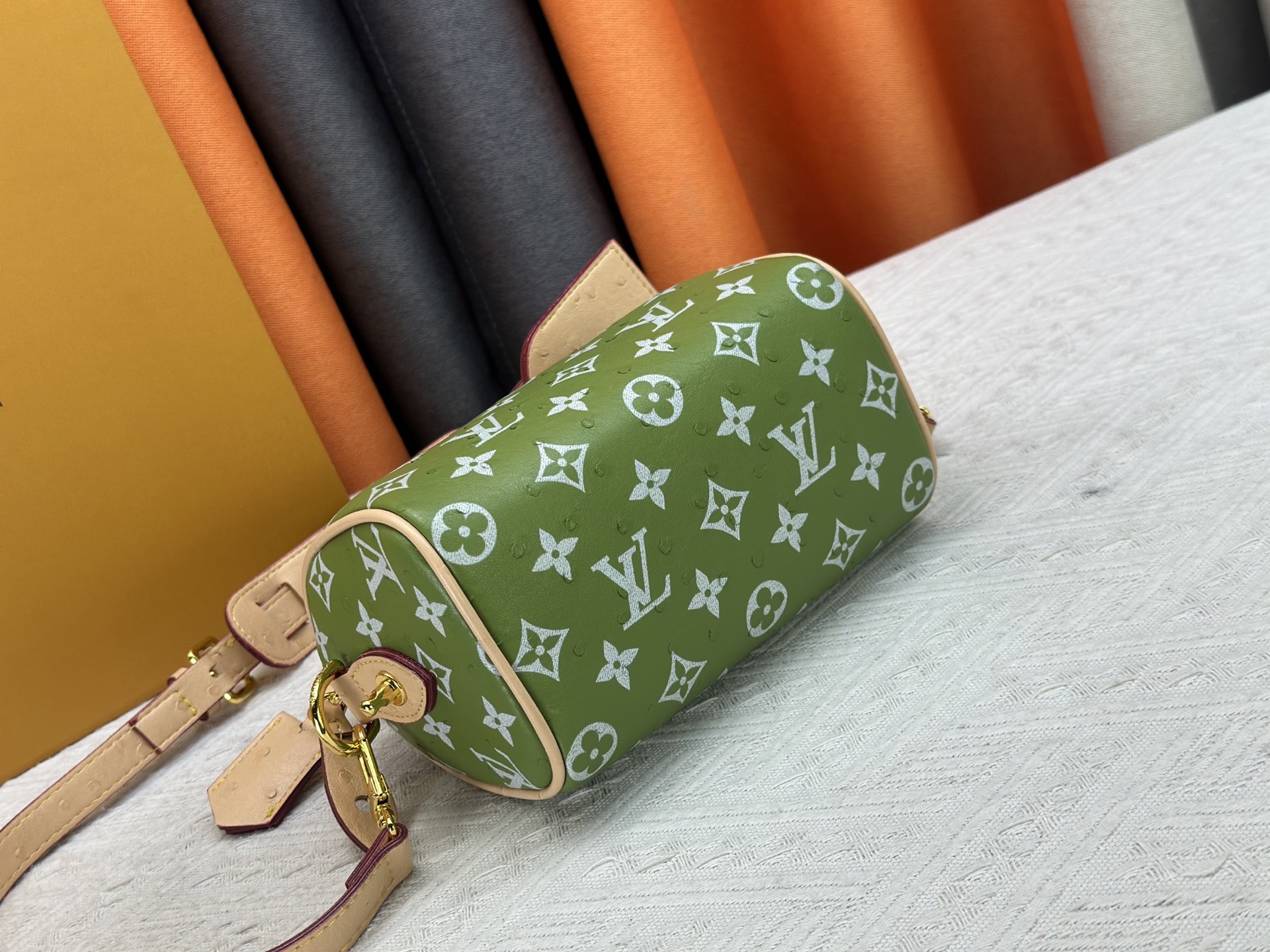 LV Speedy18 Monogram version shoulder bag