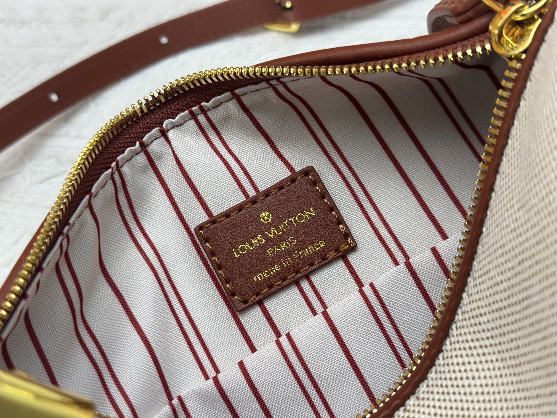 Louis Vuitton LV Side Trunk Natural Canvas S-lock Shoulder Bag