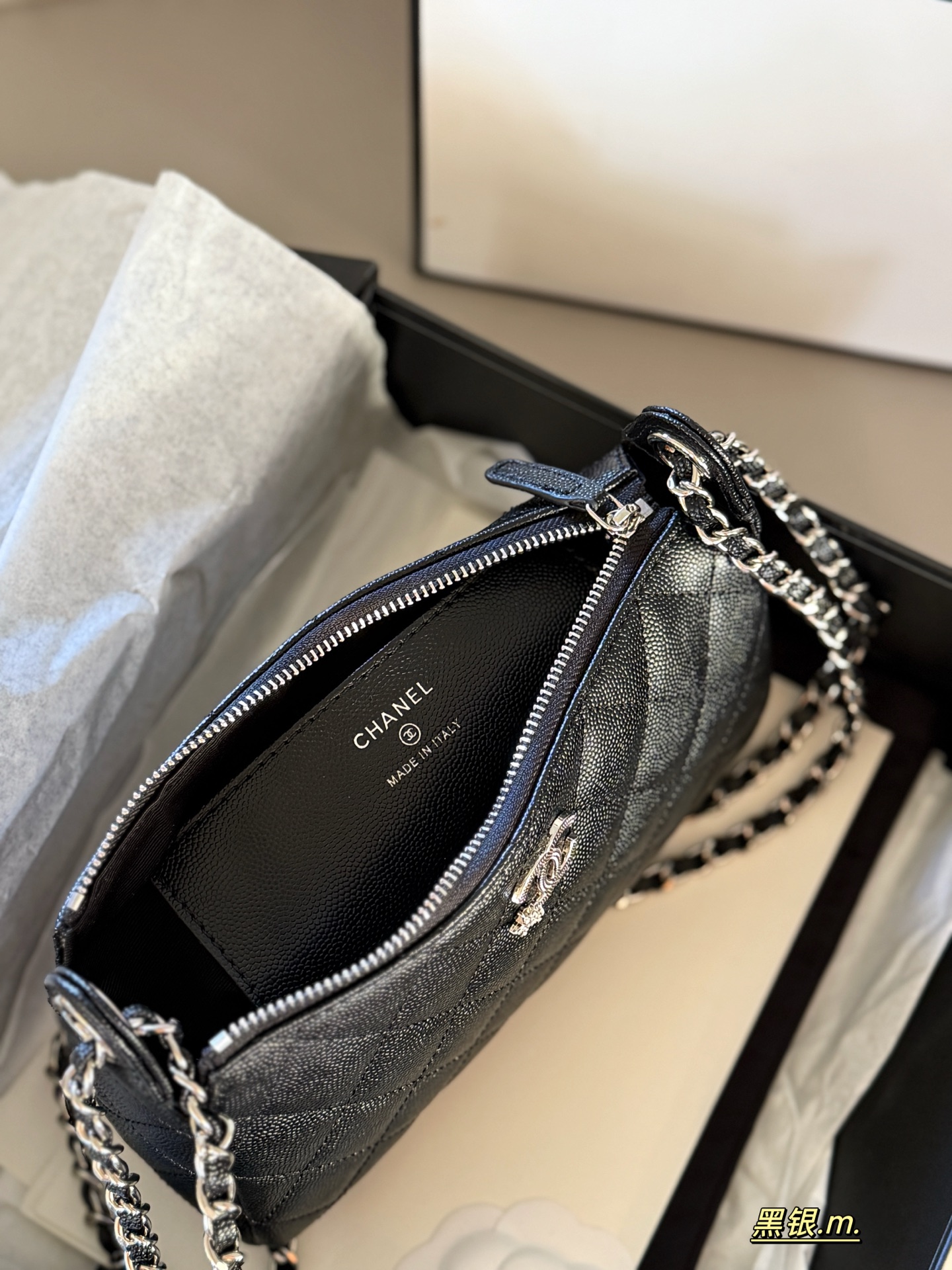 Chanel Star Mahjong Set with Lychee Pattern shoulder bag