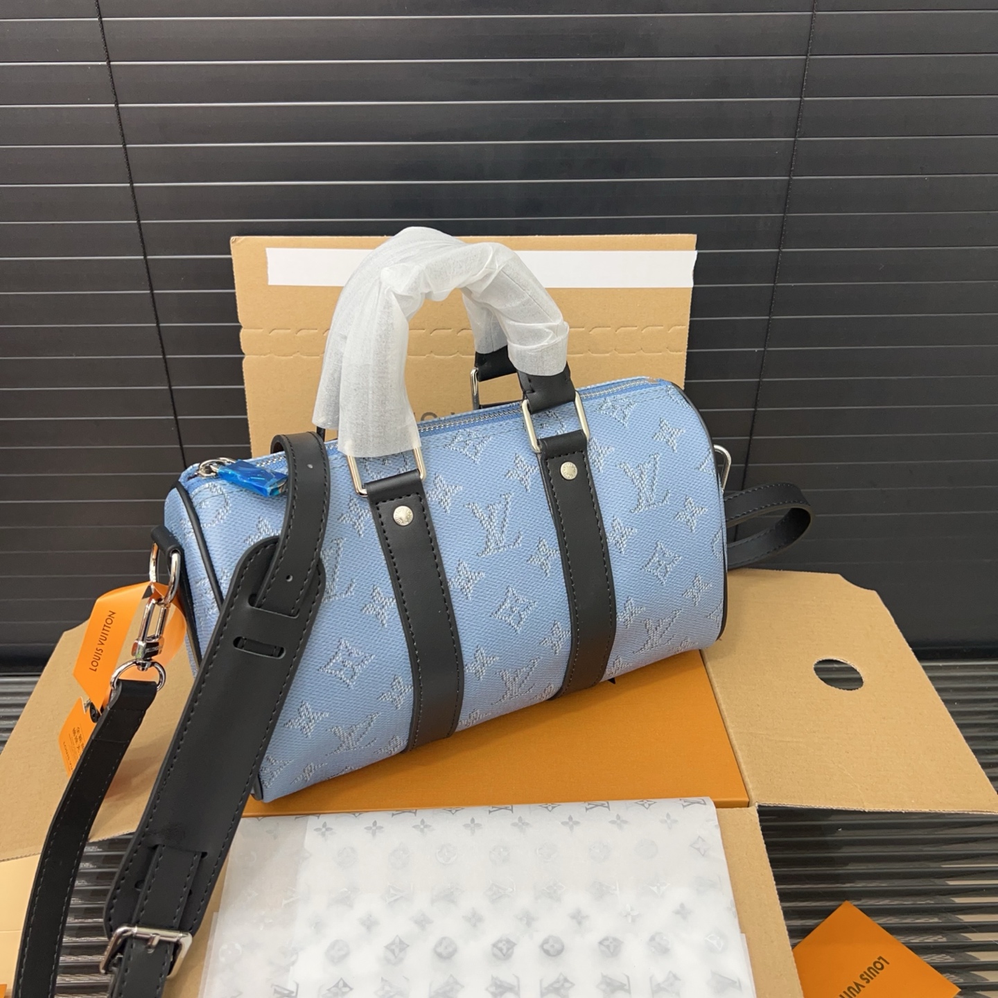 LV KEEPALL 25 crossbody shoulder bag