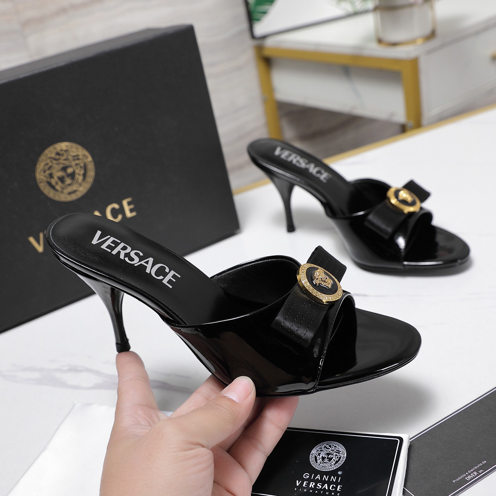 Versace 2025/SS  Dulisha buckle high-heeled sandals slippers