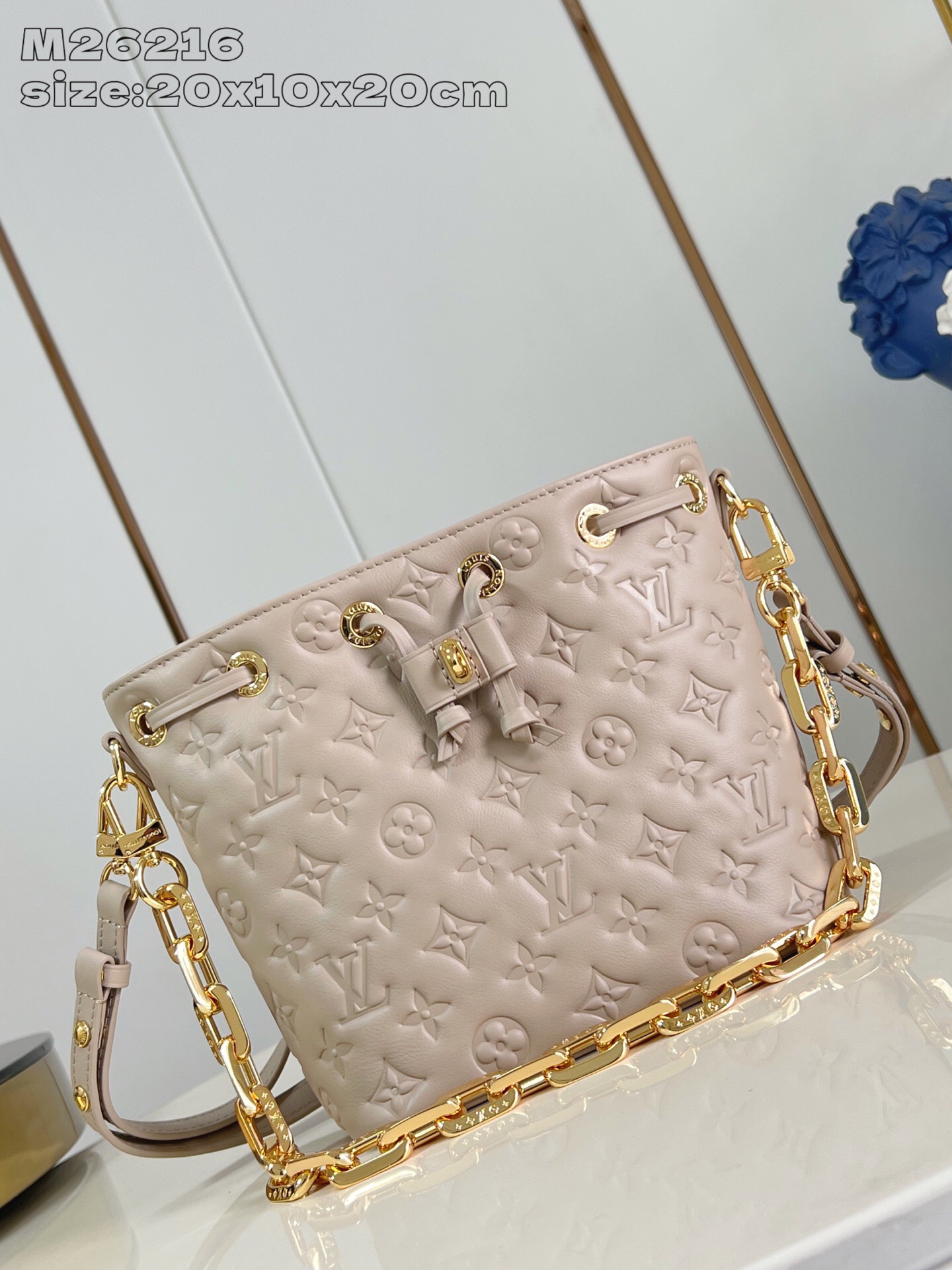 Louis Vuitton LV Coussin Bucket Bag 26x17x24cm