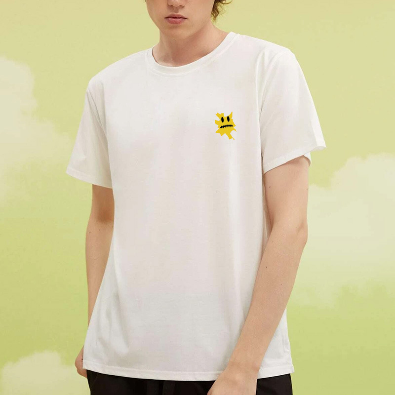 five-point sleeve T-shirt
