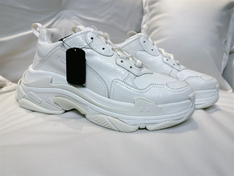 BALENCIAGA TRIPLE S LAMBSKIN SNEAKERS – BLA080