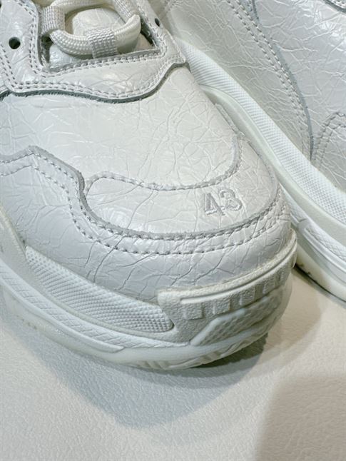 BALENCIAGA TRIPLE S LAMBSKIN SNEAKERS – BLA080