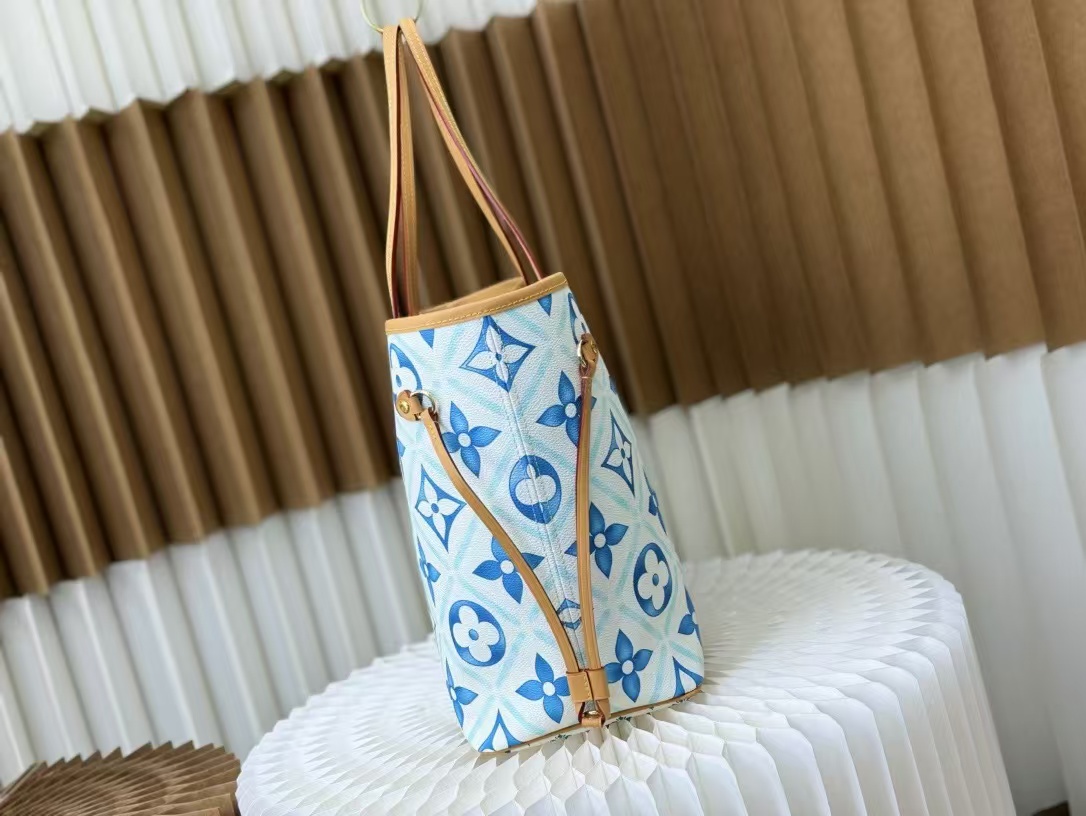 LOUIS VUITTON NEVERFULL MM IN EPI LEATHER