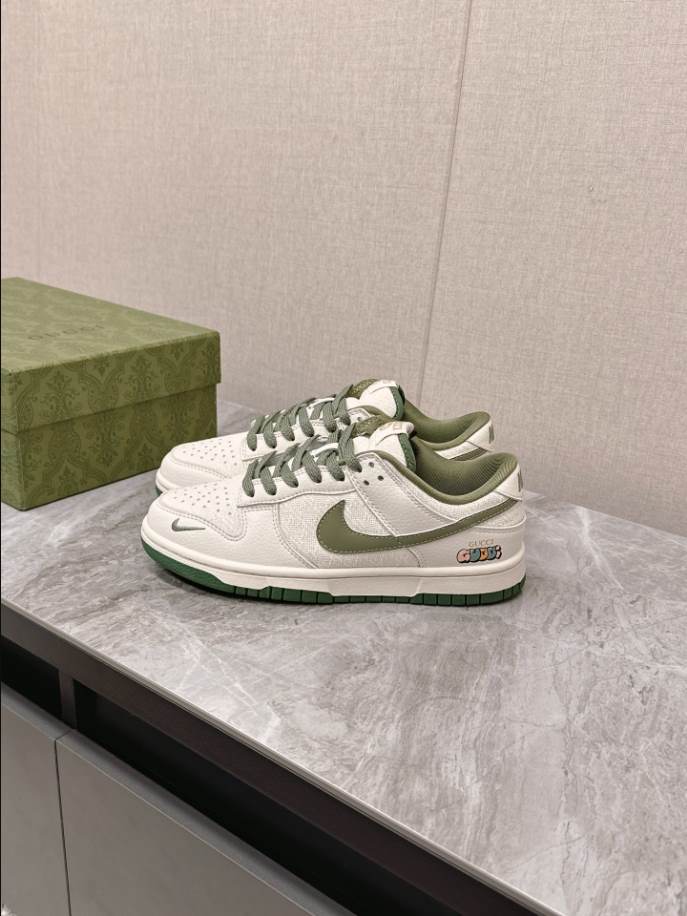 Gucci Nike Dunk Low Green White Sneakers – GCC202