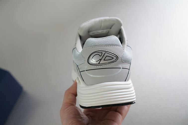 DIOR B30 SNEAKER GRAY MESH AND TECHNICAL FABRIC – DO073