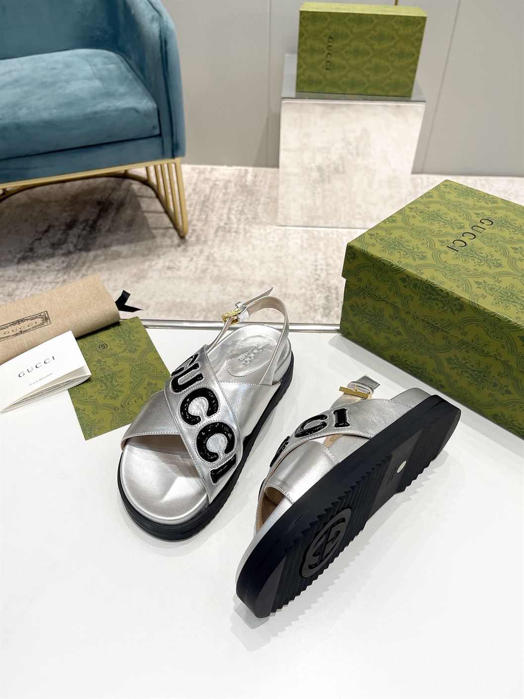 GUCCI MEN’S GUCCI SANDAL BLACK LEATHER – GSL011