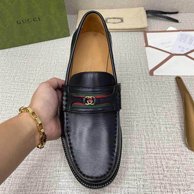 GUCCI MEN’S LOAFER WITH INTERLOCKING G – GL002