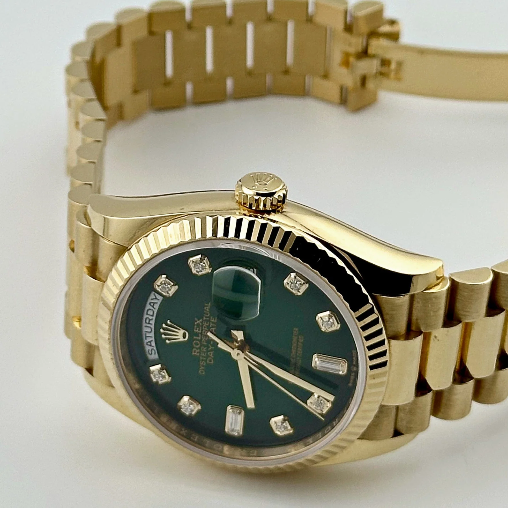 Rolex 2024 Day-Date 128238-0130 Green Dial Yellow Gold Bracelet