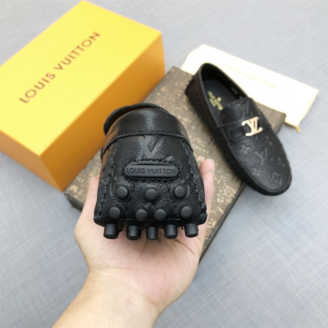 LOUIS VUITTON HOCKENHEIM MOCCASIN – VL011