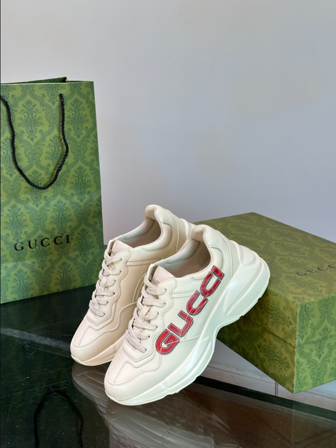 Gucci Ivory Leather Trainers In Neutrals Sneaker – GCC174