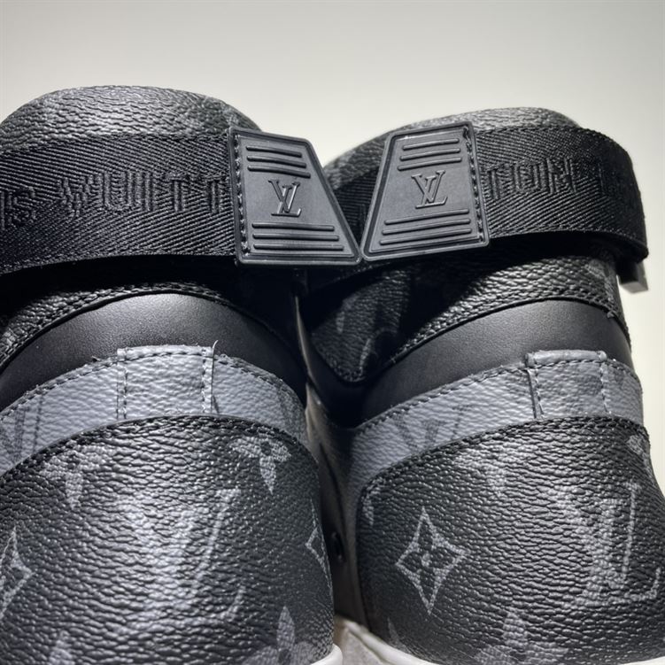 LOUIS VUITTON RIVOLI BOOTS – LVS104