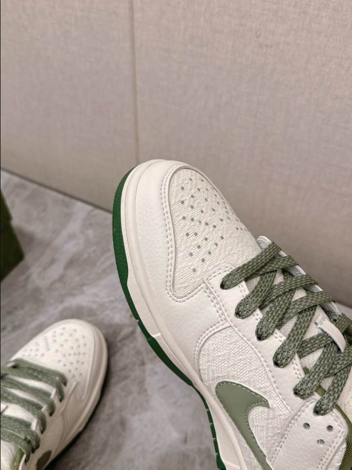 Gucci Nike Dunk Low Green White Sneakers – GCC202
