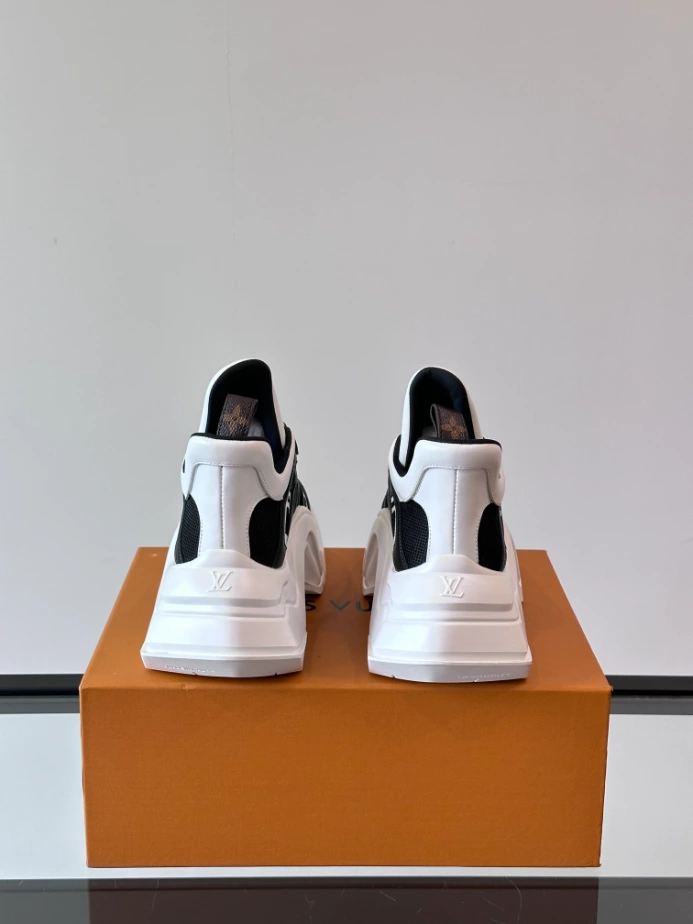 Louis Vuitton Archlight Sneaker – LVS214