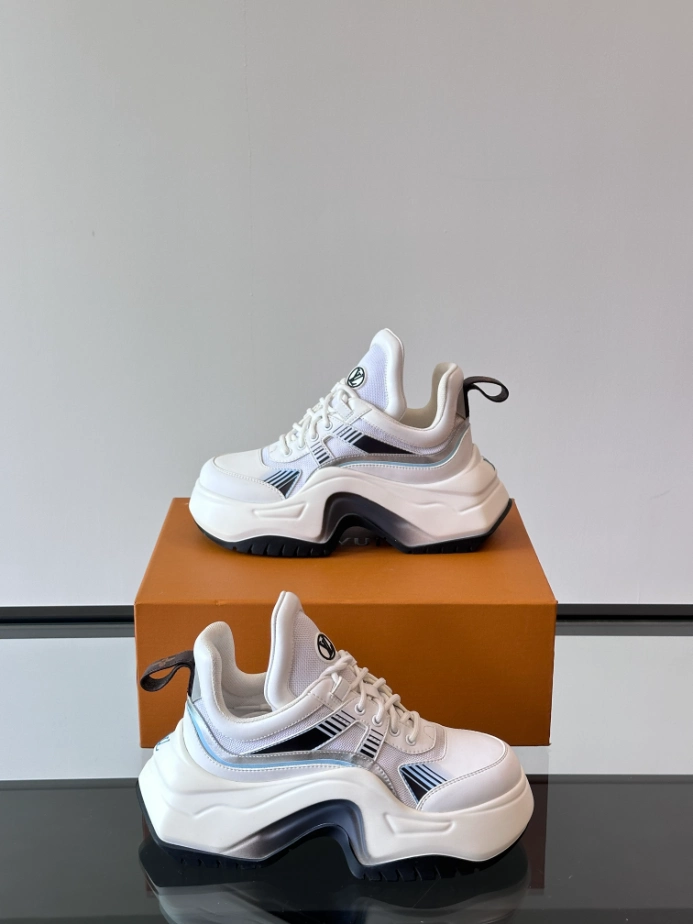 Louis Vuitton Archlight Sneaker – LVS215
