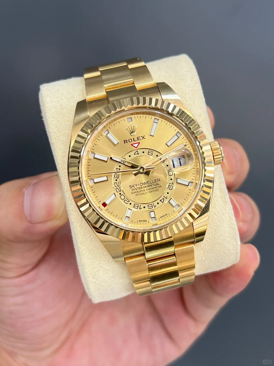 Rolex Sky-Dweller Champagne Dial, 18kt Yellow Gold Watch 326938-0003