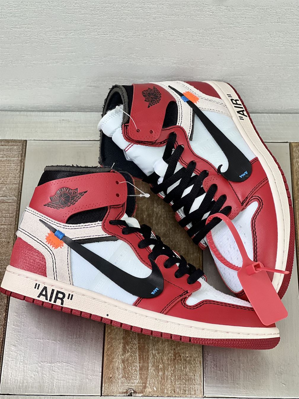 AIR JORDAN 1 RETRO HIGH OFF-WHITE CHICAGO – OFW032