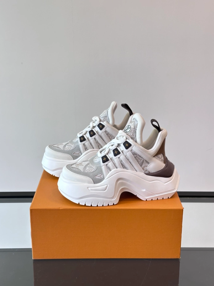 Louis Vuitton Archlight Sneaker – LVS217