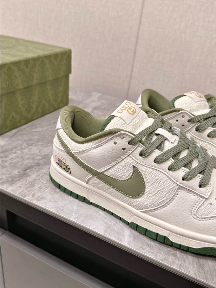 Gucci Nike Dunk Low Green White Sneakers – GCC202