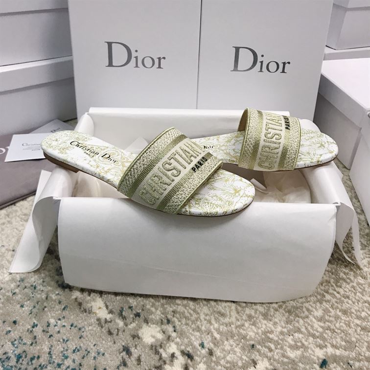 DIOR DWAY SLIDE – DS010