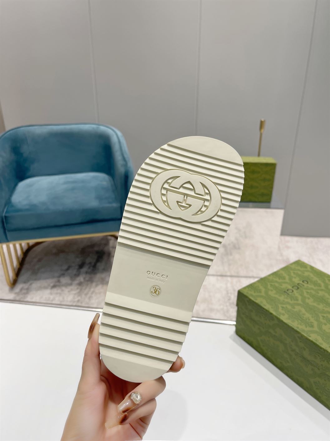 GUCCI MEN’S GUCCI SANDAL WHITE LEATHER – GSL010