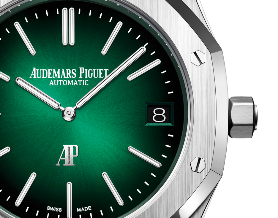 AUDEMARS PIGUET ROYAL OAK “JUMBO” Smoked Green Dial 39mm 16202PT.OO.1240PT.01
