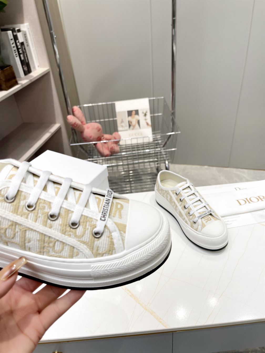 DIOR WALK’N’DIOR SNEAKER – DO127
