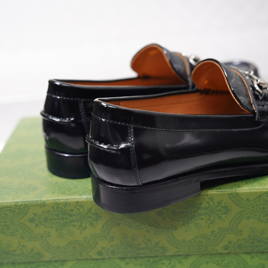 GUCCI LEATHER BLACK GC LOGO LOAFER – GL054
