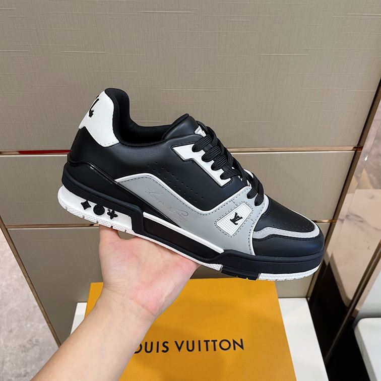 LOUIS VUITTON TRAINER SNEAKER – LVS080