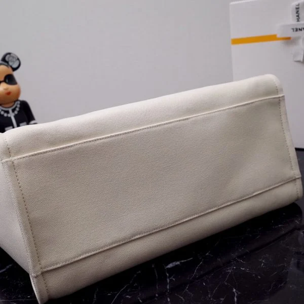 Chanel ★ 21SS new Deauville ★ Pearl is very elegant