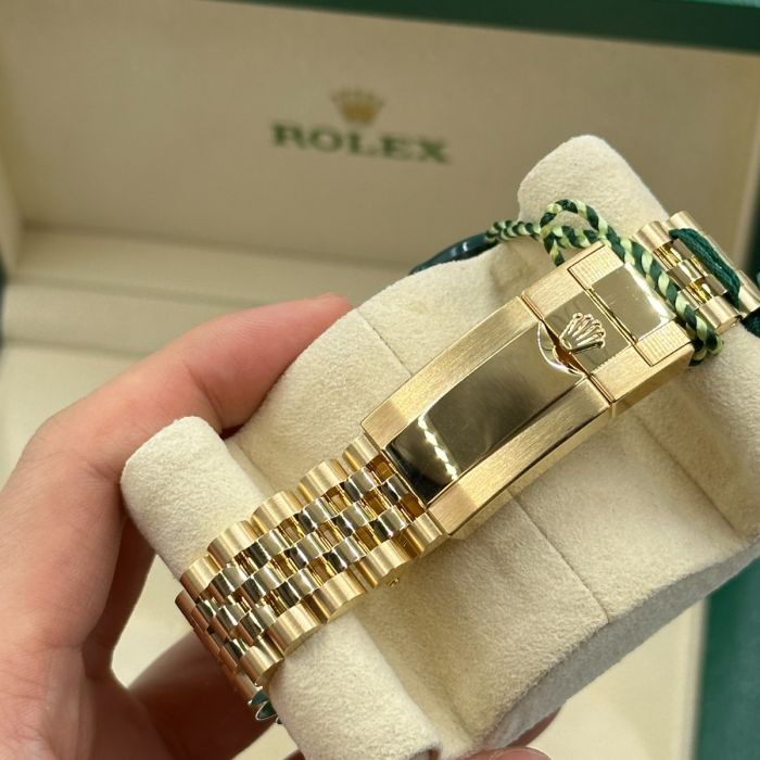 Rolex GMT Master ll Yellow Gold Black Dial Jubilee Bracelet Men's Watch 40mm M126718GRNR-0001