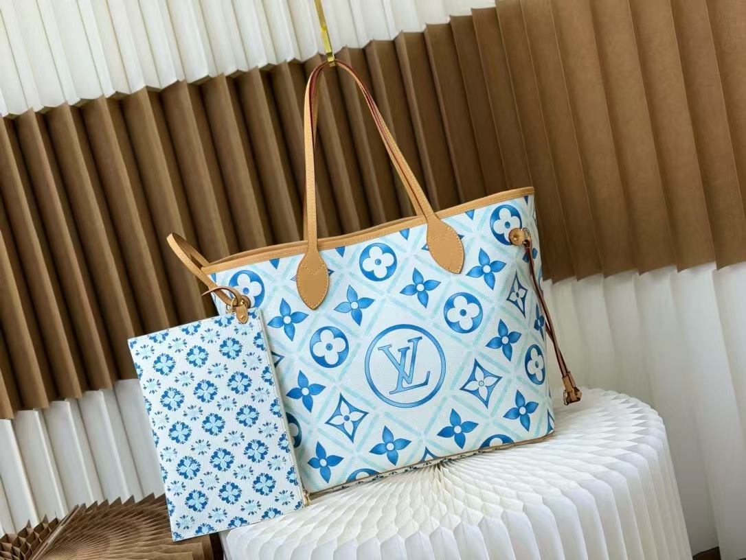 LOUIS VUITTON NEVERFULL MM IN EPI LEATHER