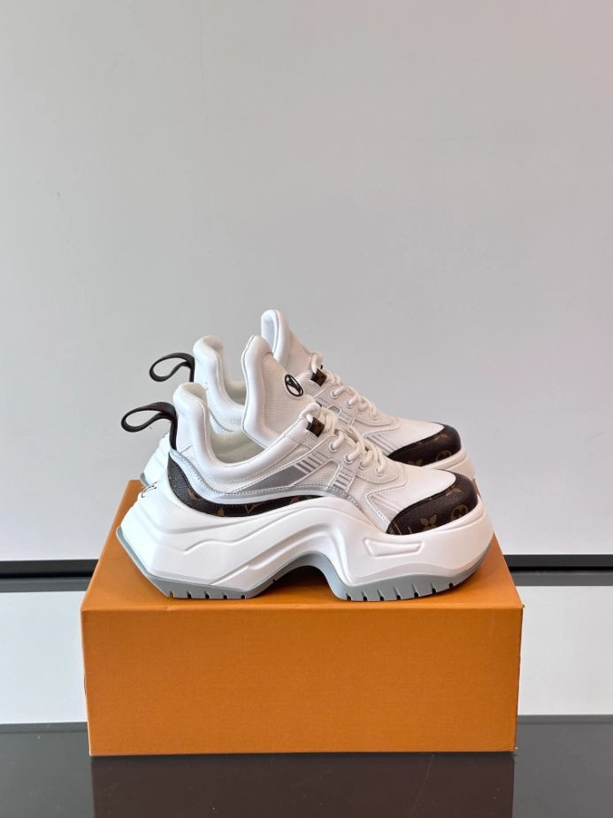 Louis Vuitton Archlight Sneaker – LVS219