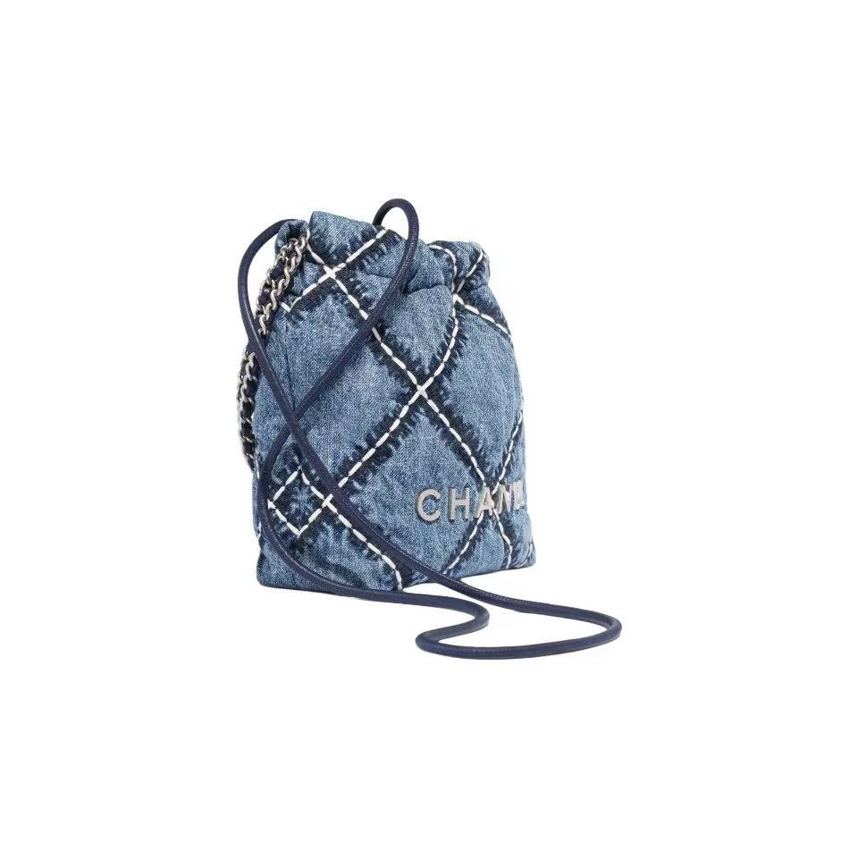 CHANEL 24P Spring-Summer Denim Bucket Bag
