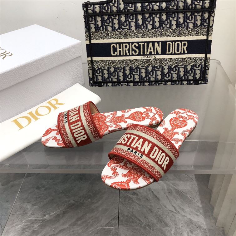 DIOR DWAY SLIDE – DS017