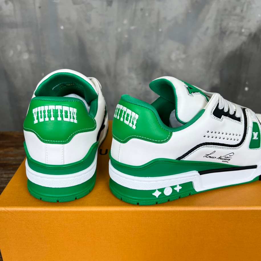 Louis Vuitton Trainer White Green Low Sneaker – LVS204