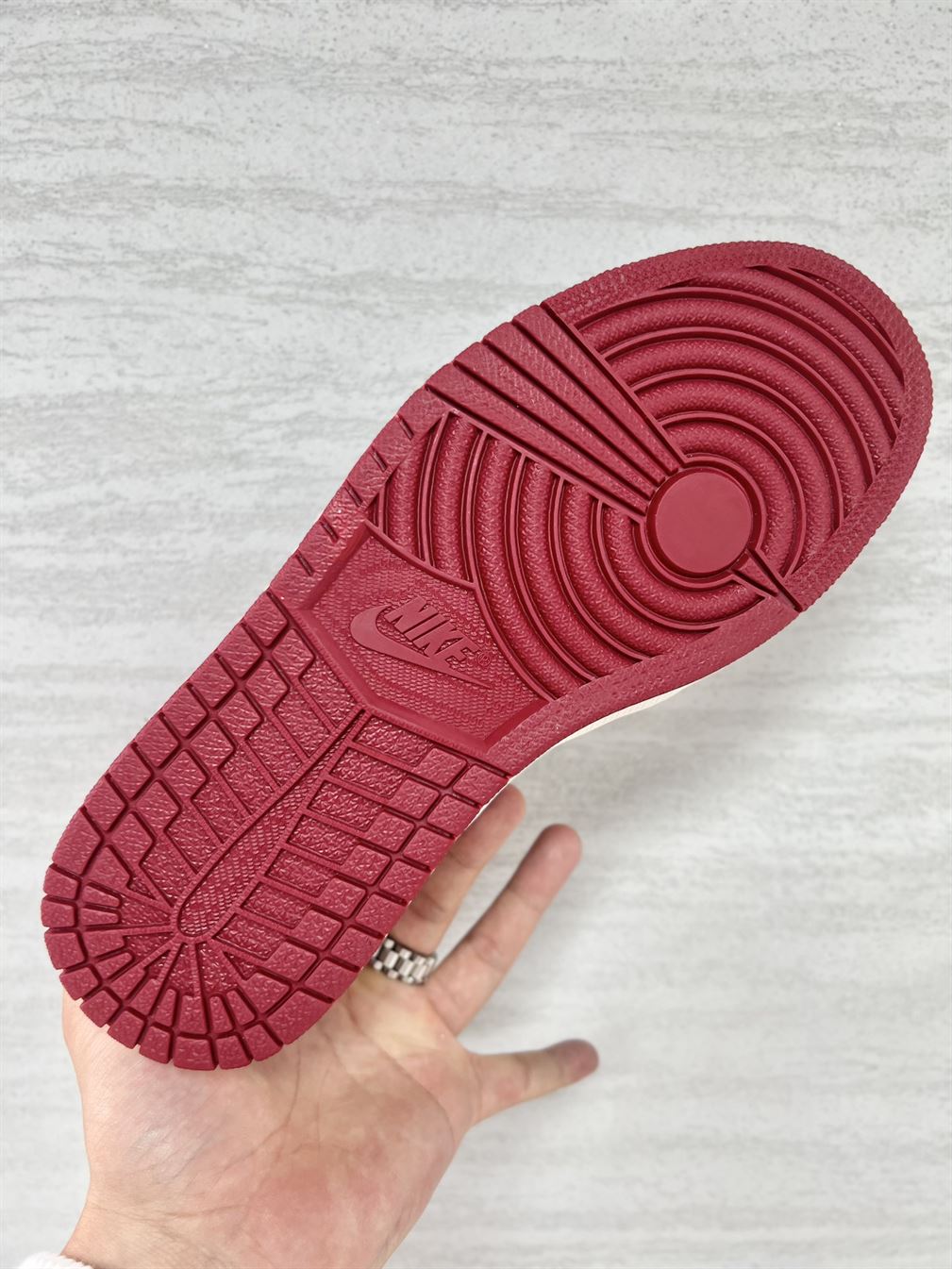 AIR JORDAN 1 RETRO HIGH OFF-WHITE CHICAGO – OFW032