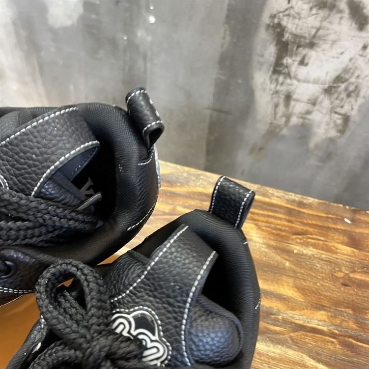 LOUIS VUITTON LV SKATE SNEAKER – LVS152