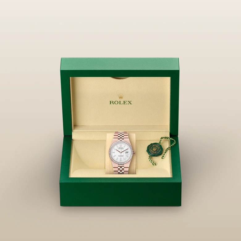 Rolex Land-Dweller 36 36 mm, 18 kt Everose gold