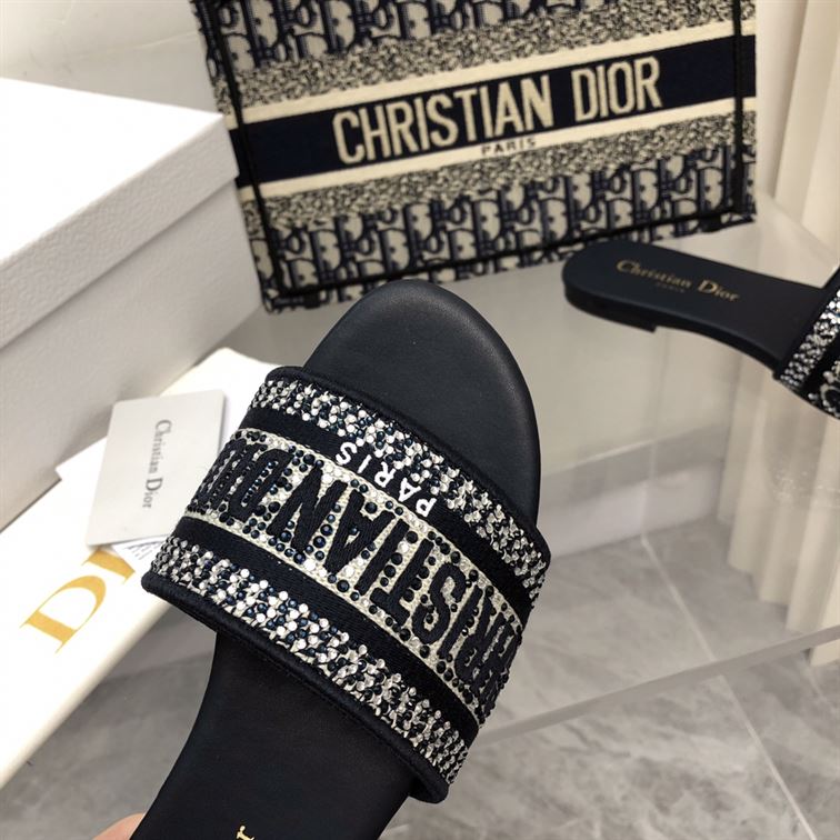DIOR DWAY SLIDE – DS016