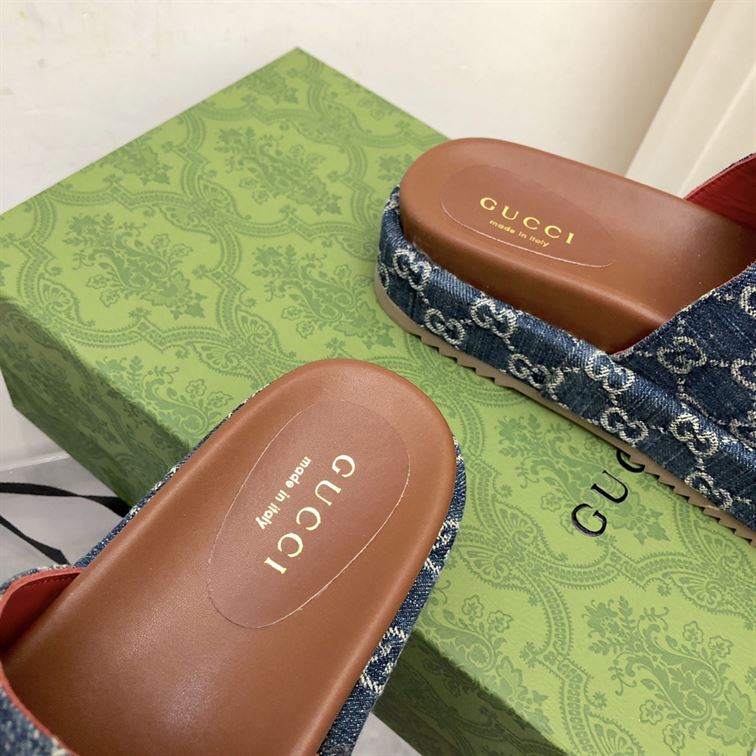 GUCCI ANGELINA LOGO-JACQUARD COATED-CANVAS PLATFORM SLIDES – GSL024