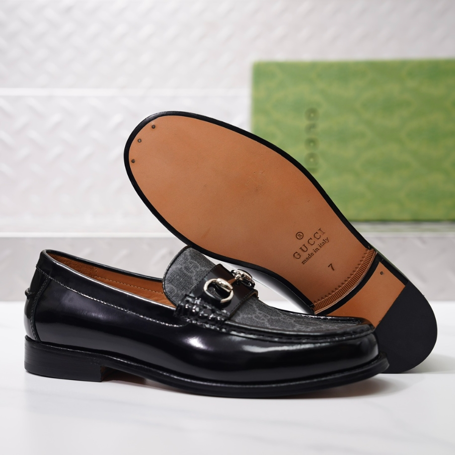 GUCCI LEATHER BLACK GC LOGO LOAFER – GL054